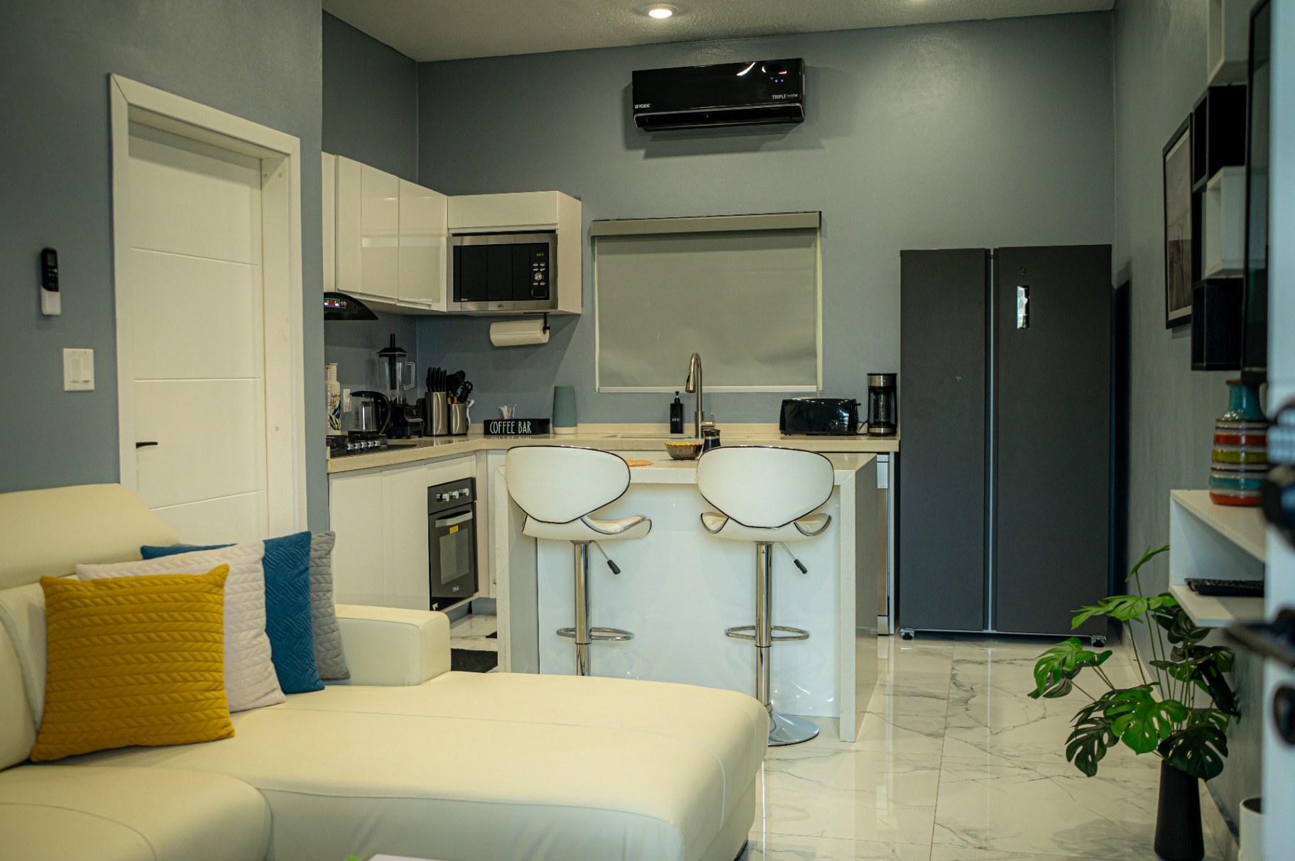 JPA Complex room interior